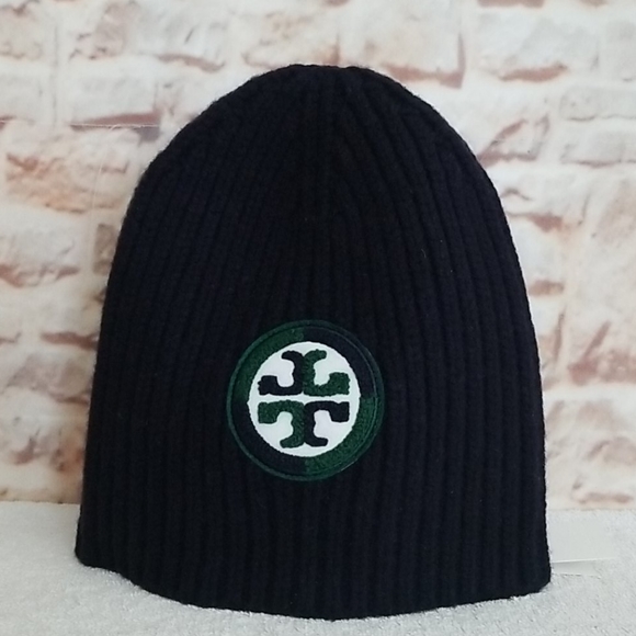 New Tory Burch Logo Merino Beanie - Picture 2 of 10